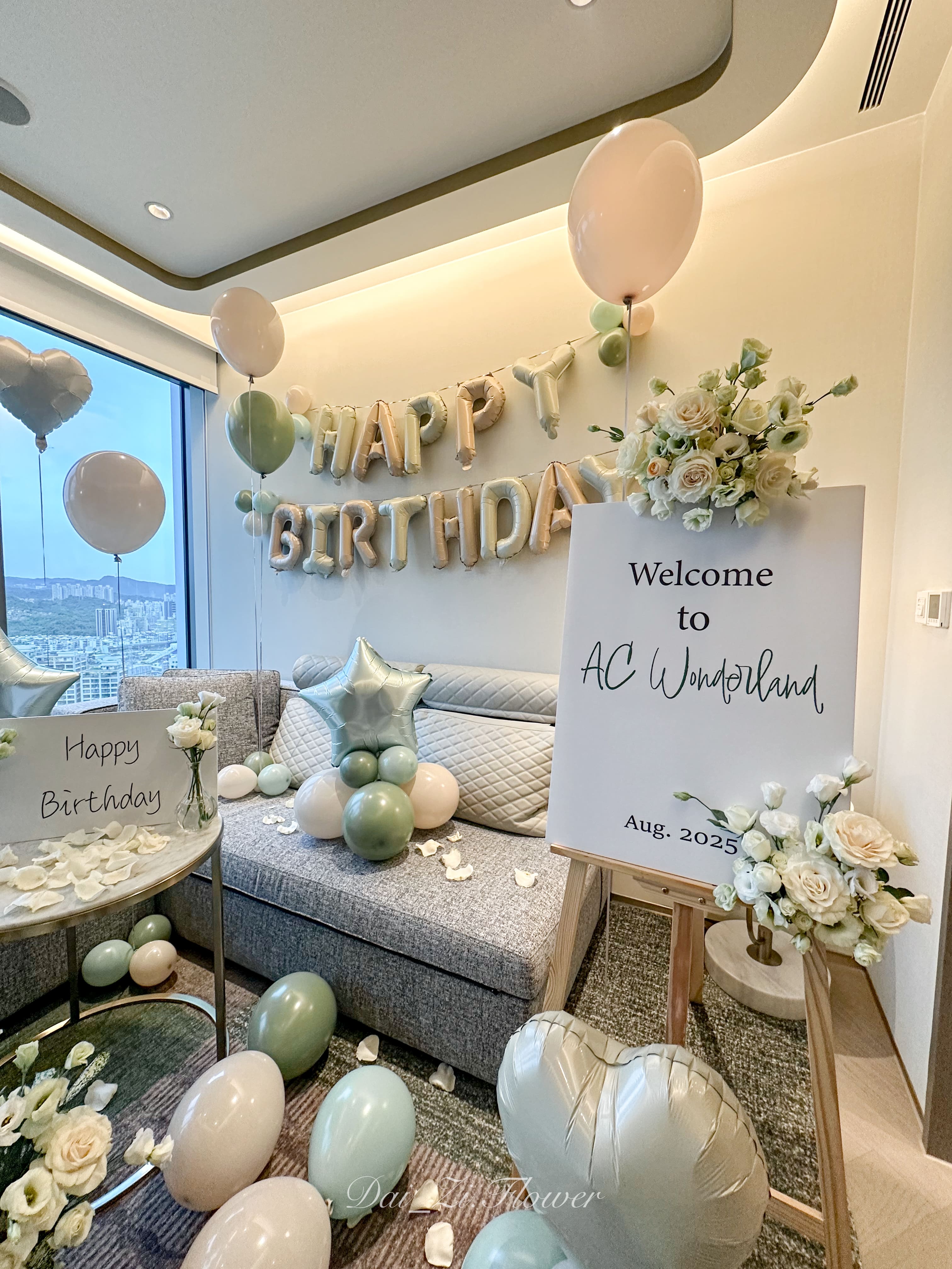 DAIZI-代紫花藝-客製化迎賓畫架-鮮花花藝佈置-莫蘭迪綠砂白色系氣球派對-活動佈置推薦