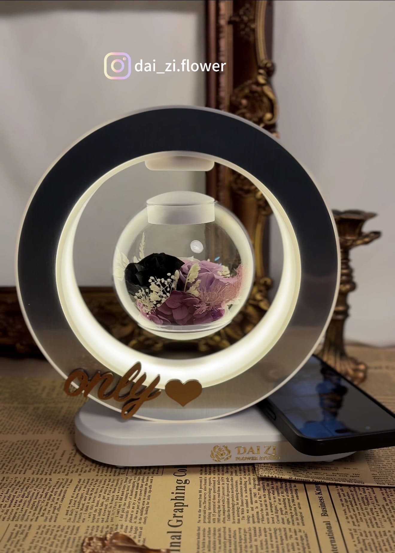 黑紫色系精品永生花磁懸浮檯燈-客製Only愛心符號-高質感家居佈置無線充電夜燈