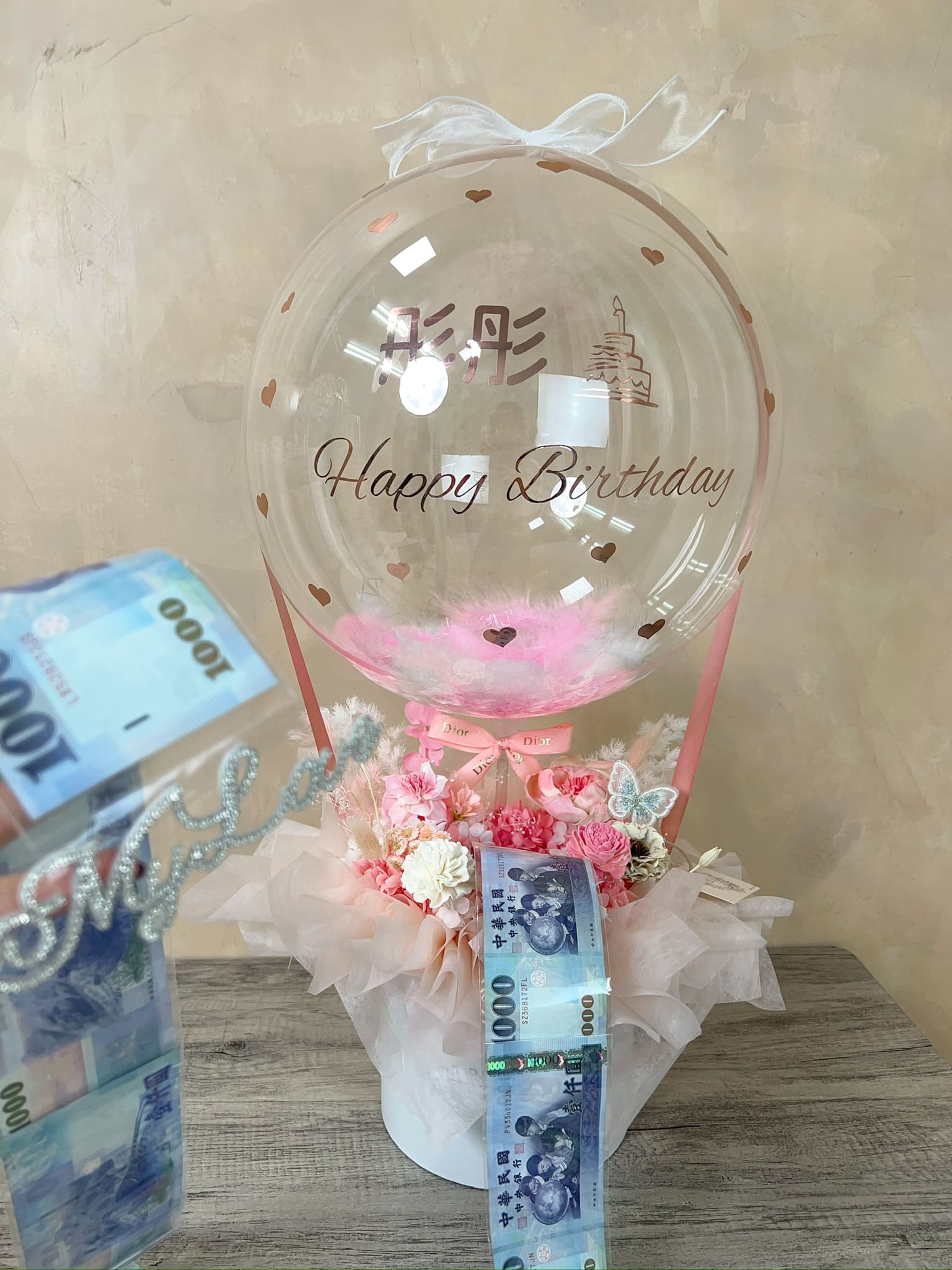 索拉花禮盒台北配送-DAIZI代紫花藝粉色精品抱抱桶-最受歡迎的少女心永生花禮物